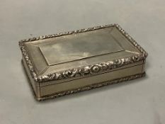A William IV silver rectangular snuff box, Edward Smith, Birmingham, 1835, 88mm.