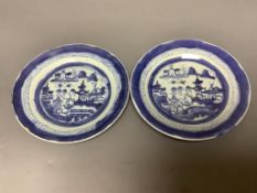 A pair of Chinese blue and white plates