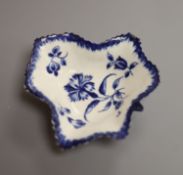 A Worcester leaf shaped pickle dish, painted with the Gilliflower pattern, c.1775, length 9cm