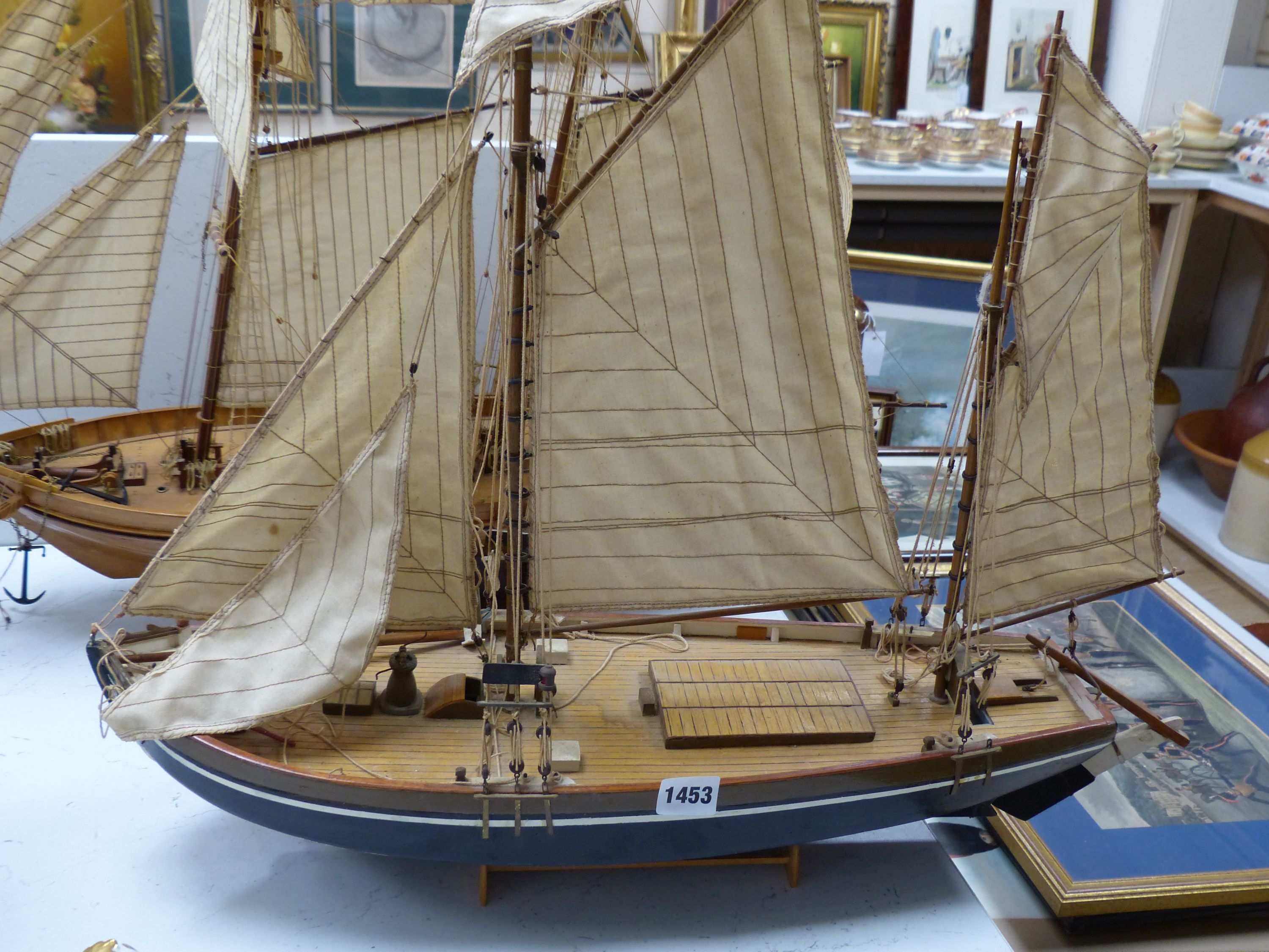 Two scratch built model boats, a clipper and a barge, larger 90 cm - Image 5 of 5