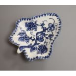 A Lowestoft leaf shaped dish, with grape vines, c.1775, length 10cm