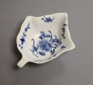 A Worcester leaf shaped pickle dish, with rose pattern, c.1758, length 10cm