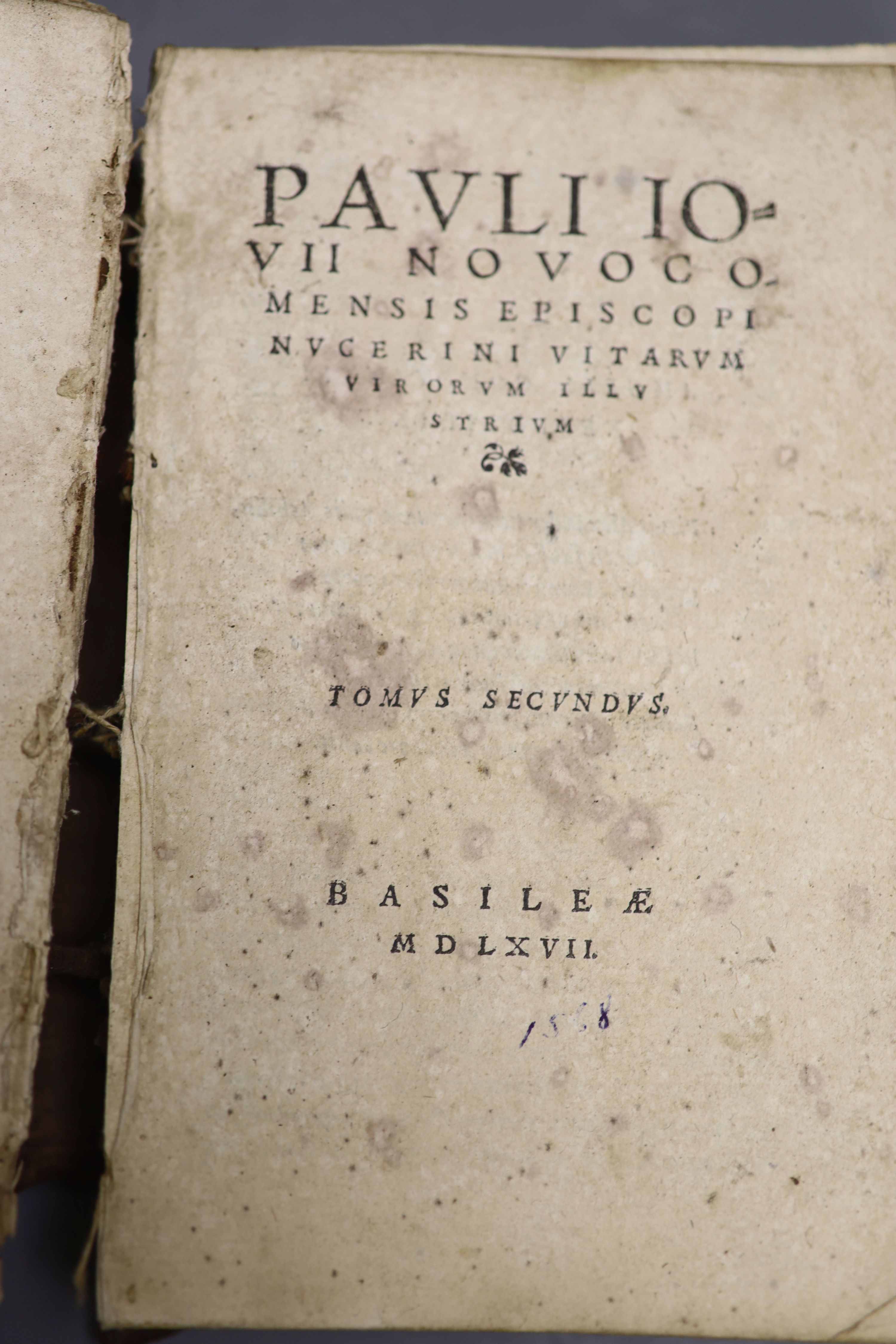 ° Paolo Giovio; Ludovico Ariosto; Angelo Constanzo; Gabriello Faerno, 16th century book. - Image 2 of 4