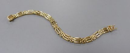 A 9ct yellow gold curb-link bracelet, 18.2cm,10.9g