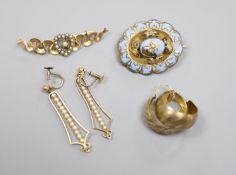 An Edwardian 15ct and seed pearl set bar brooch, 47mm, gross 4 grams, two pairs of 9ct earrings,