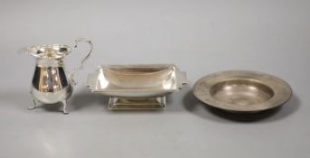 A modern silver small armada dish, London, 1970, 12cm, 3.5oz,