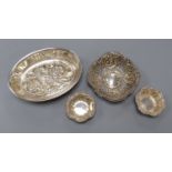 An Italian 8000 standard white metal oval bowl, 15.8cm, two small Birks sterling salts and a