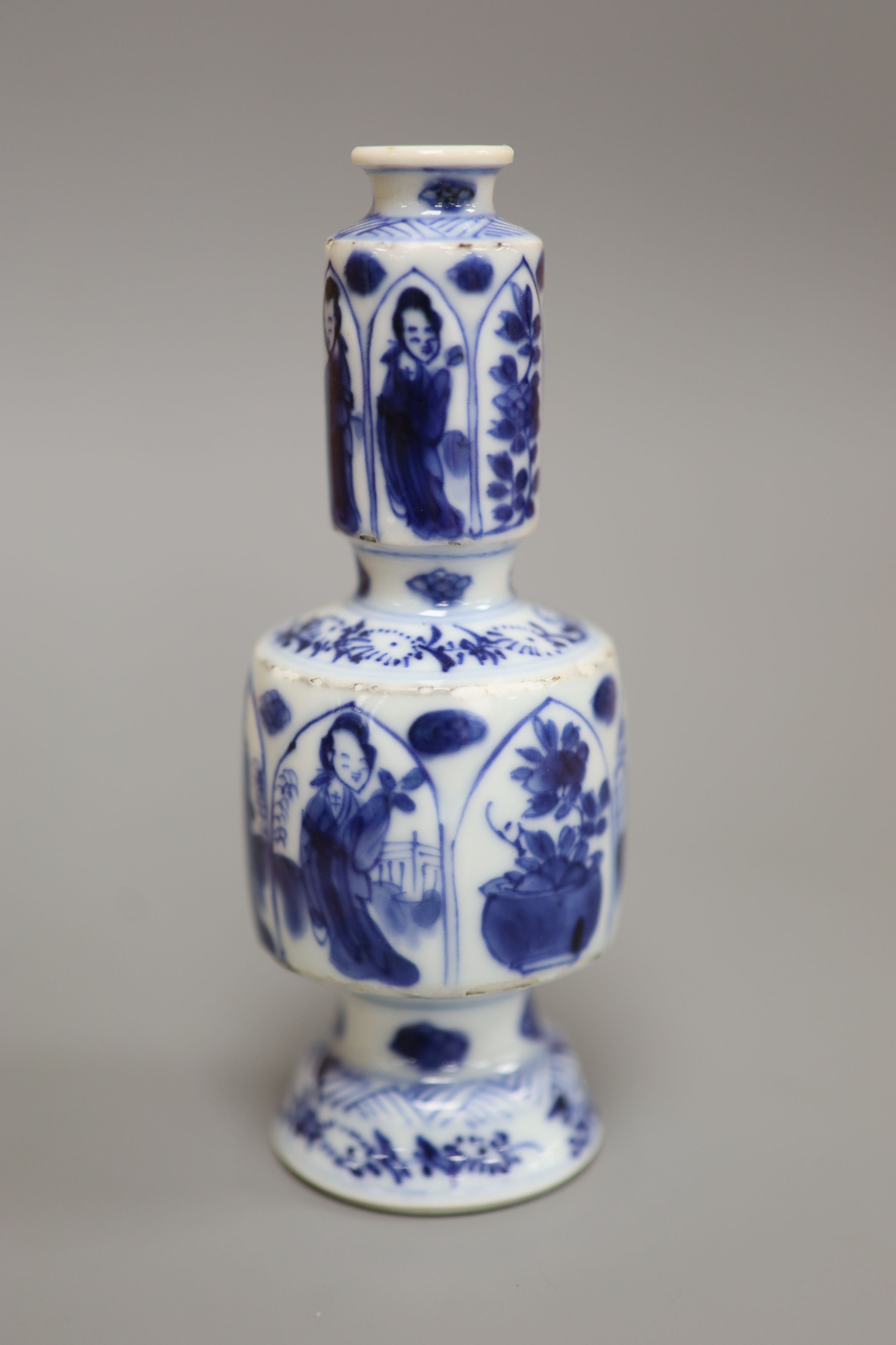 A Chinese Kangxi blue and white vase, ‘Jade’ mark to base, height 13cm - Image 3 of 7