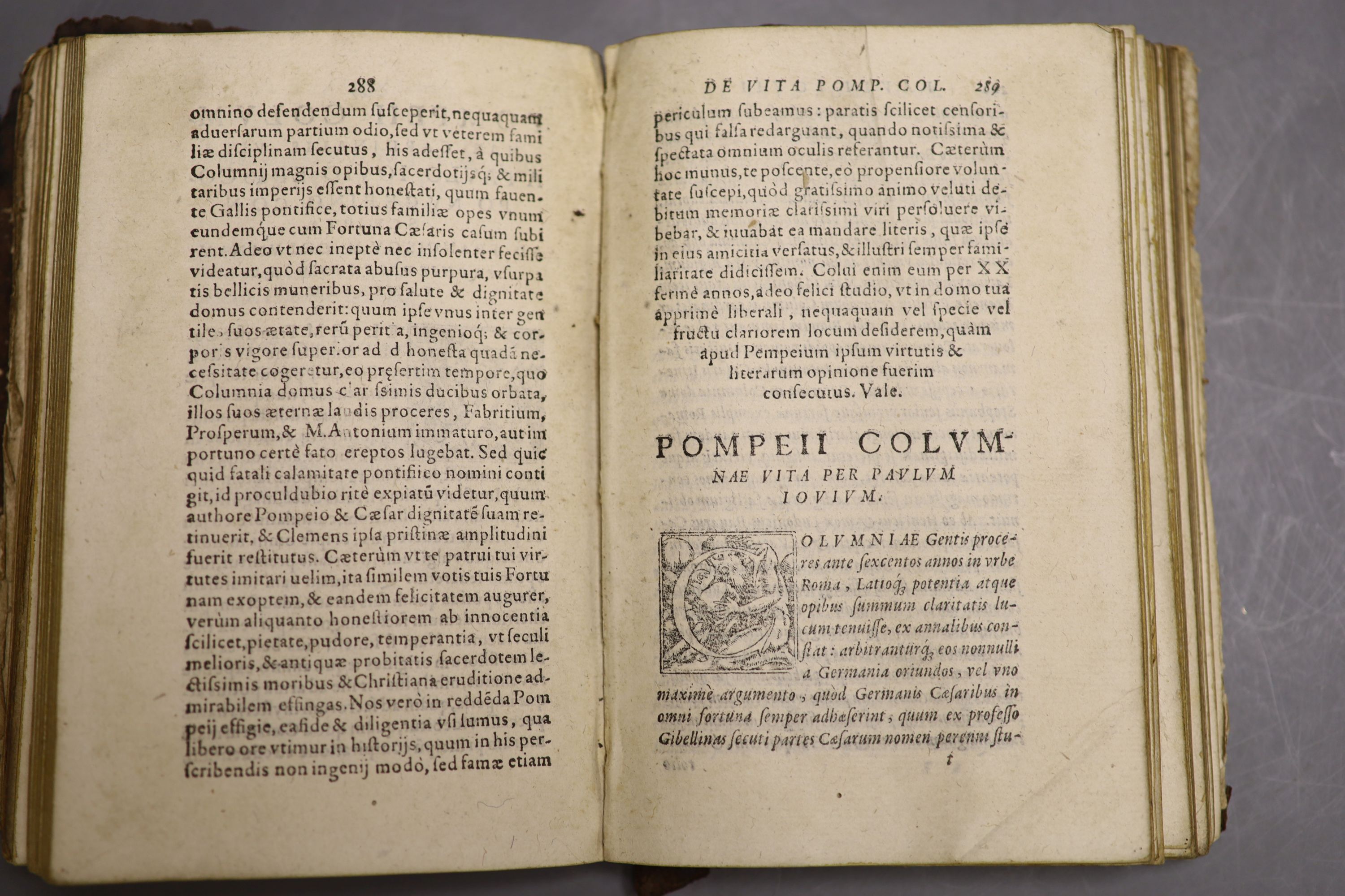° Paolo Giovio; Ludovico Ariosto; Angelo Constanzo; Gabriello Faerno, 16th century book. - Image 4 of 4