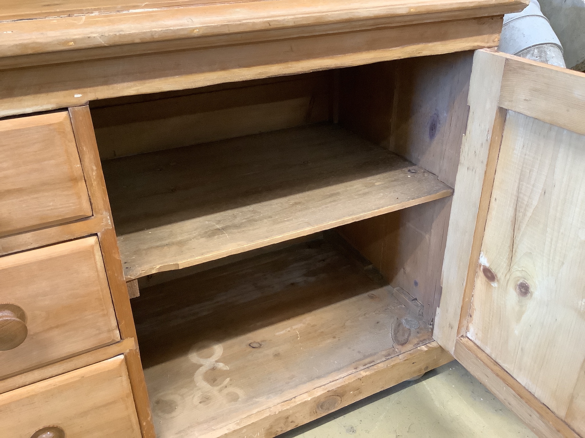 A Victorian pale pine low dresser, width 136cm, depth 51cm, height 104cm - Image 3 of 4