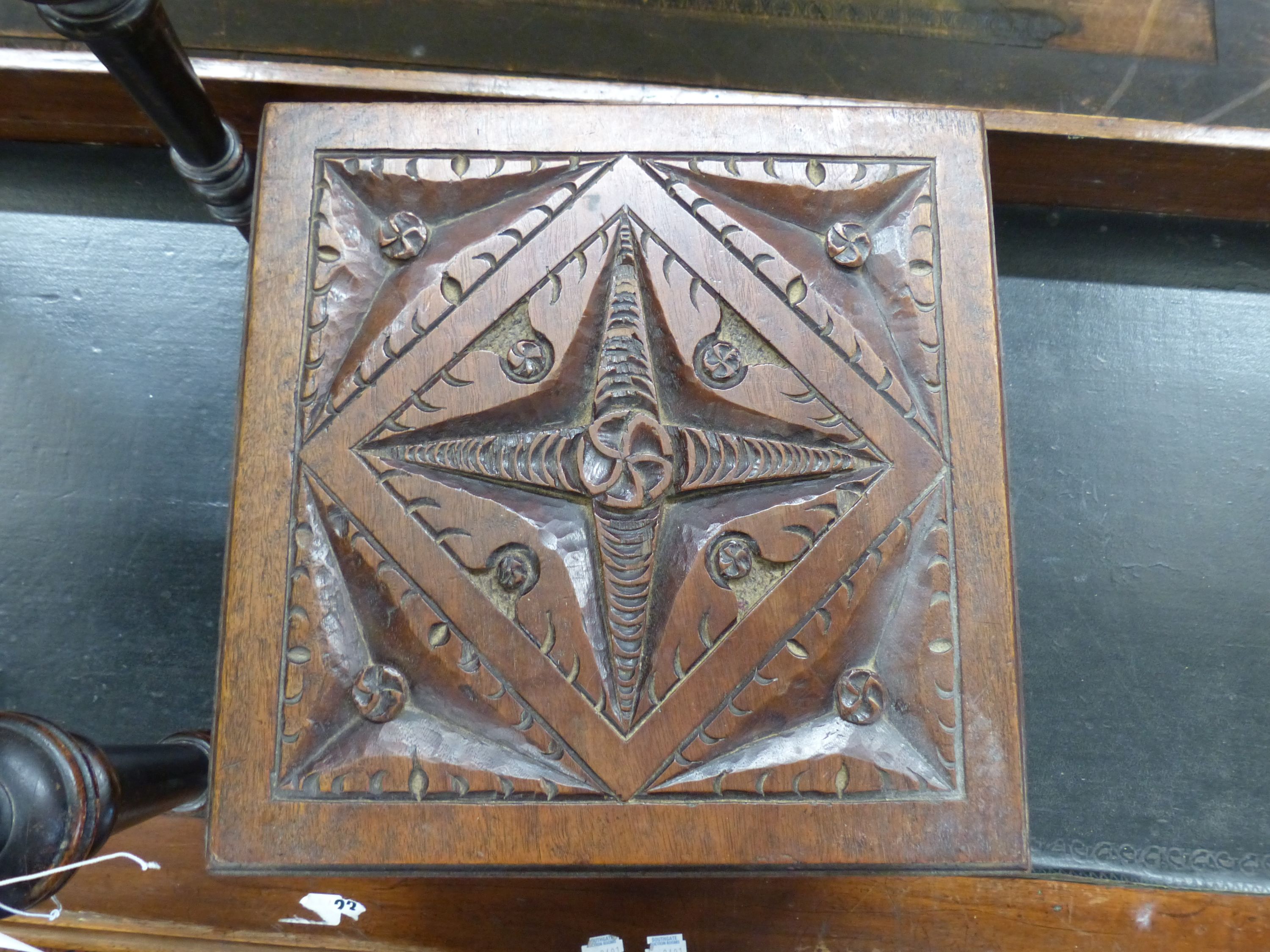 A late Victorian carved oak hall chair and a small occasional table - Image 2 of 3