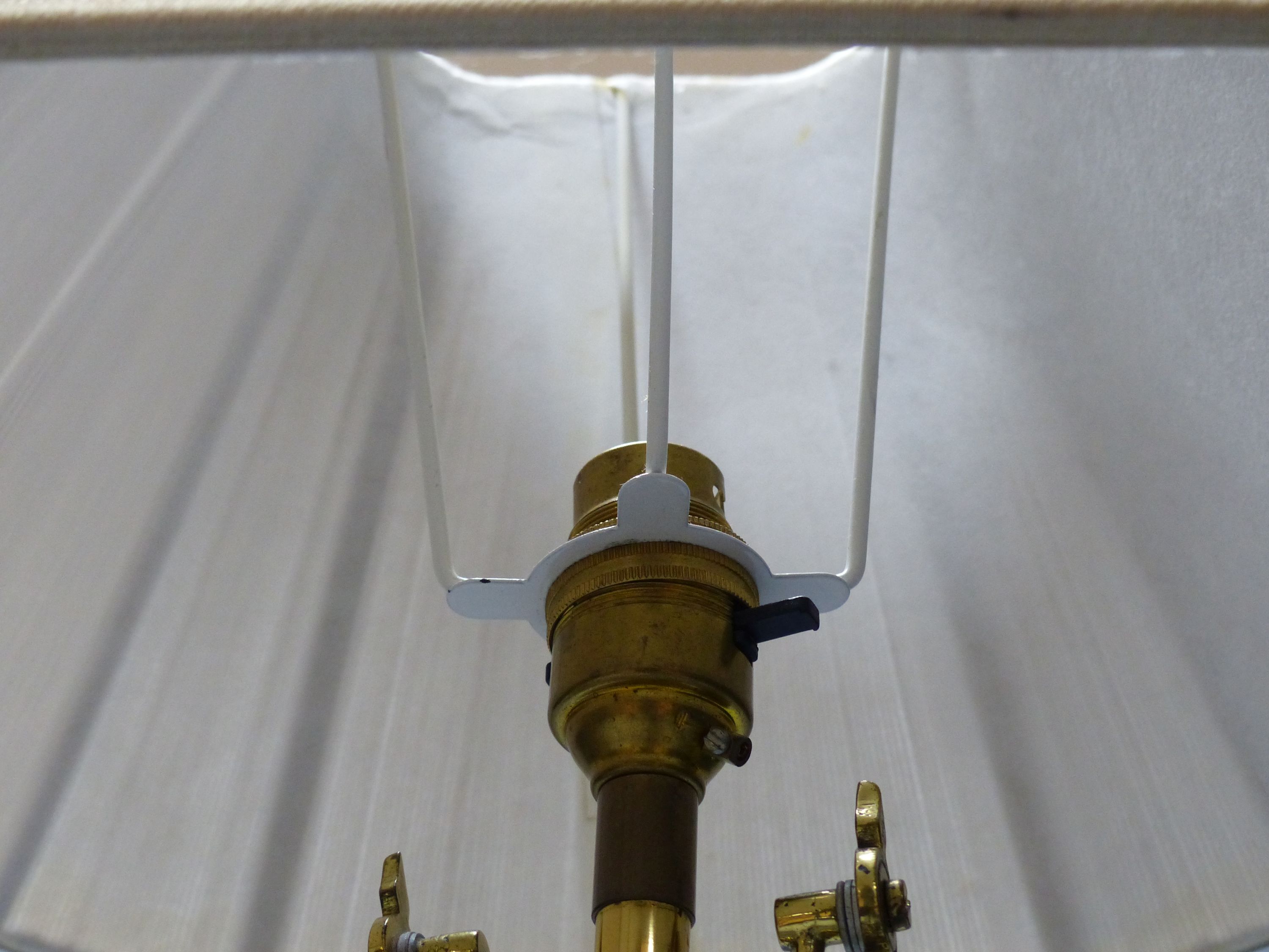 A pair of brass ship’s lamps, height 45cm - Image 3 of 4