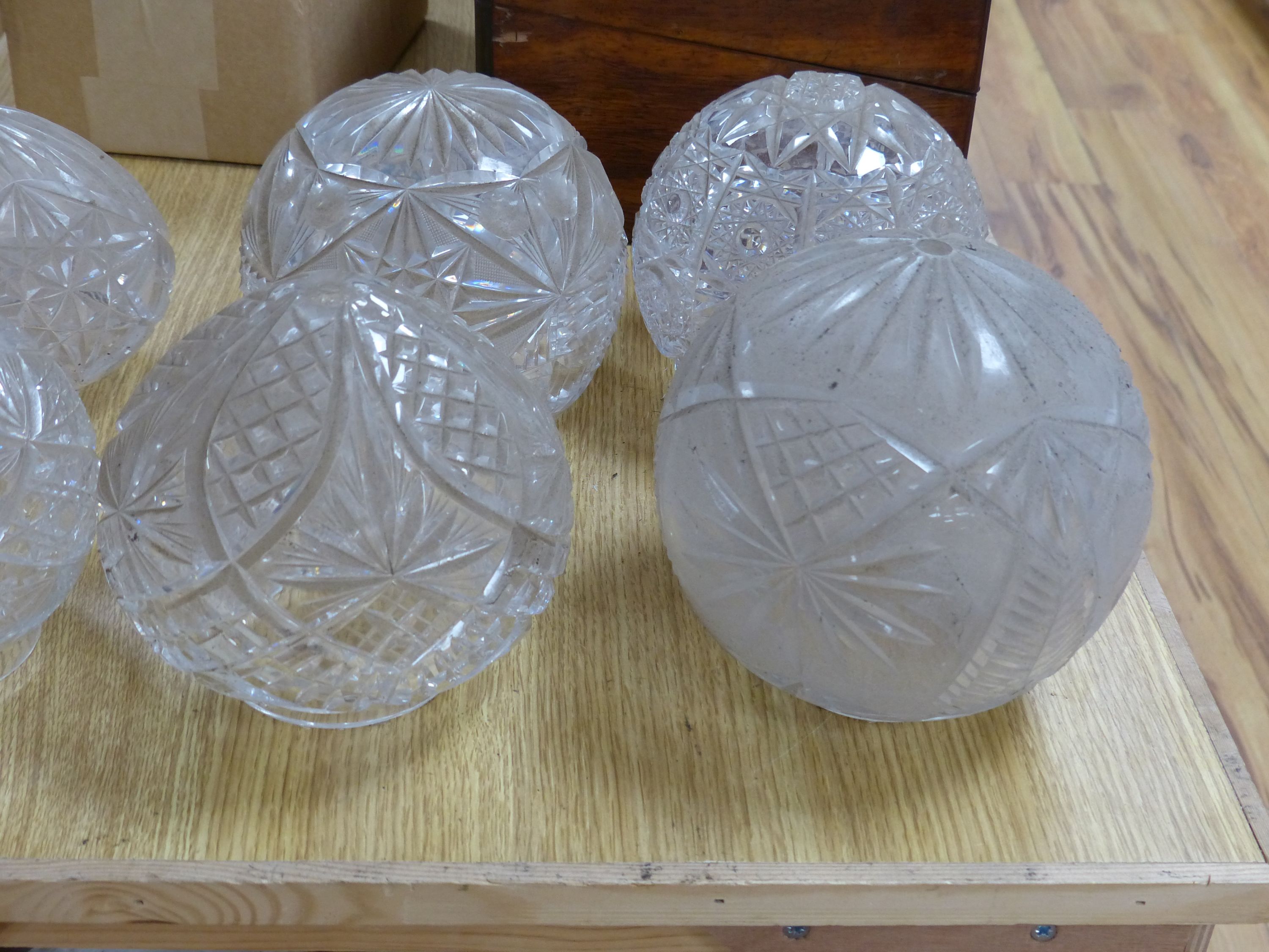A collection of circular cut glass table lamp shades (6) - Image 3 of 3