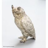 A modern free standing miniature silver model of an owl, C.F.H & Co, London, 1994, height 8cm, 195