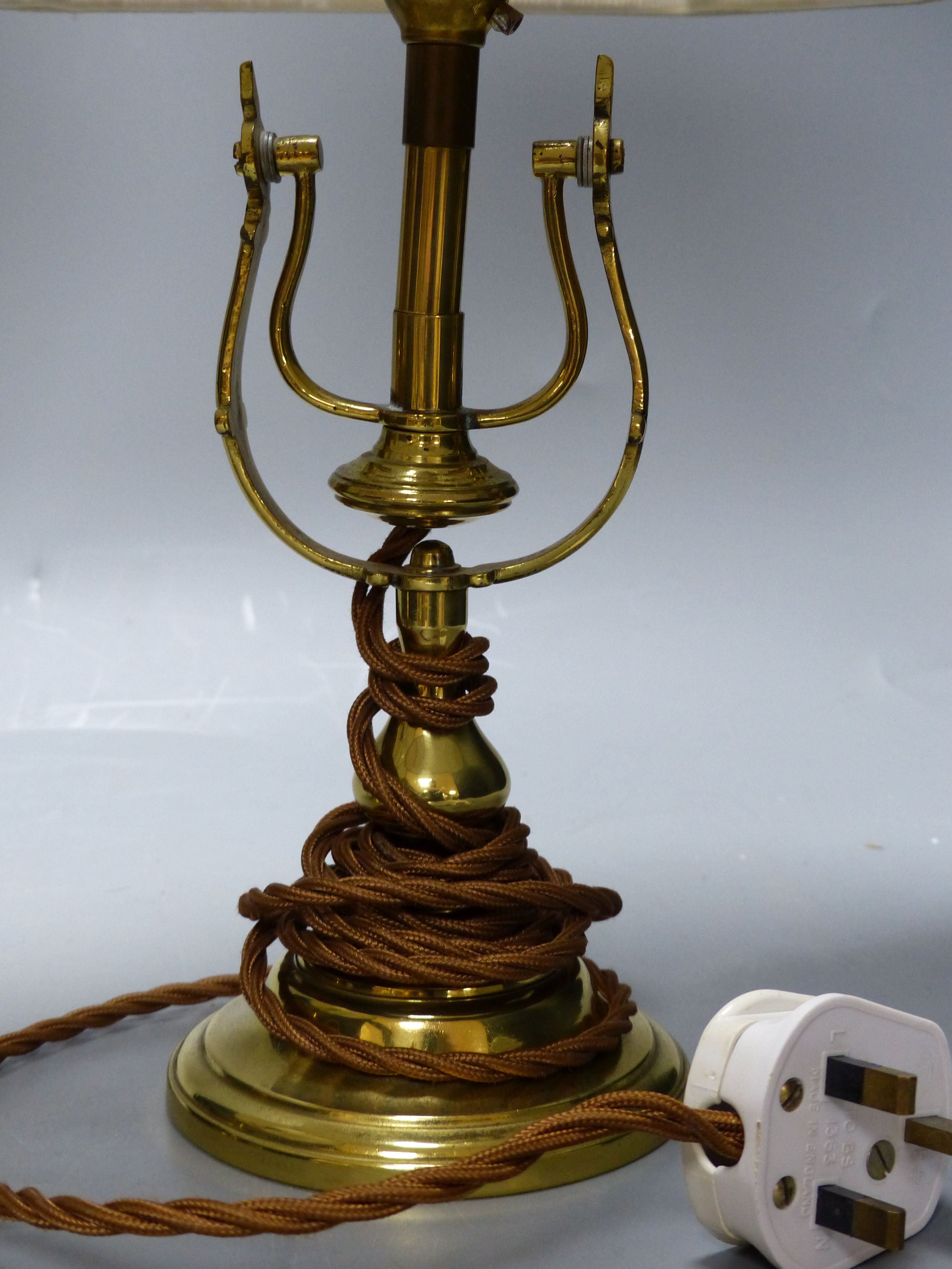 A pair of brass ship’s lamps, height 45cm - Image 4 of 4