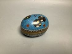 A Chinese cloisonne enamel egg shaped box and cover, early 20th century, 12.3cmdecorated with black