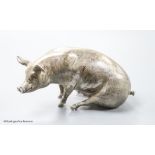 A modern silver miniature model of a seated pig, C.F.H & Co, London, 1993, height 65mm, 302 grams.