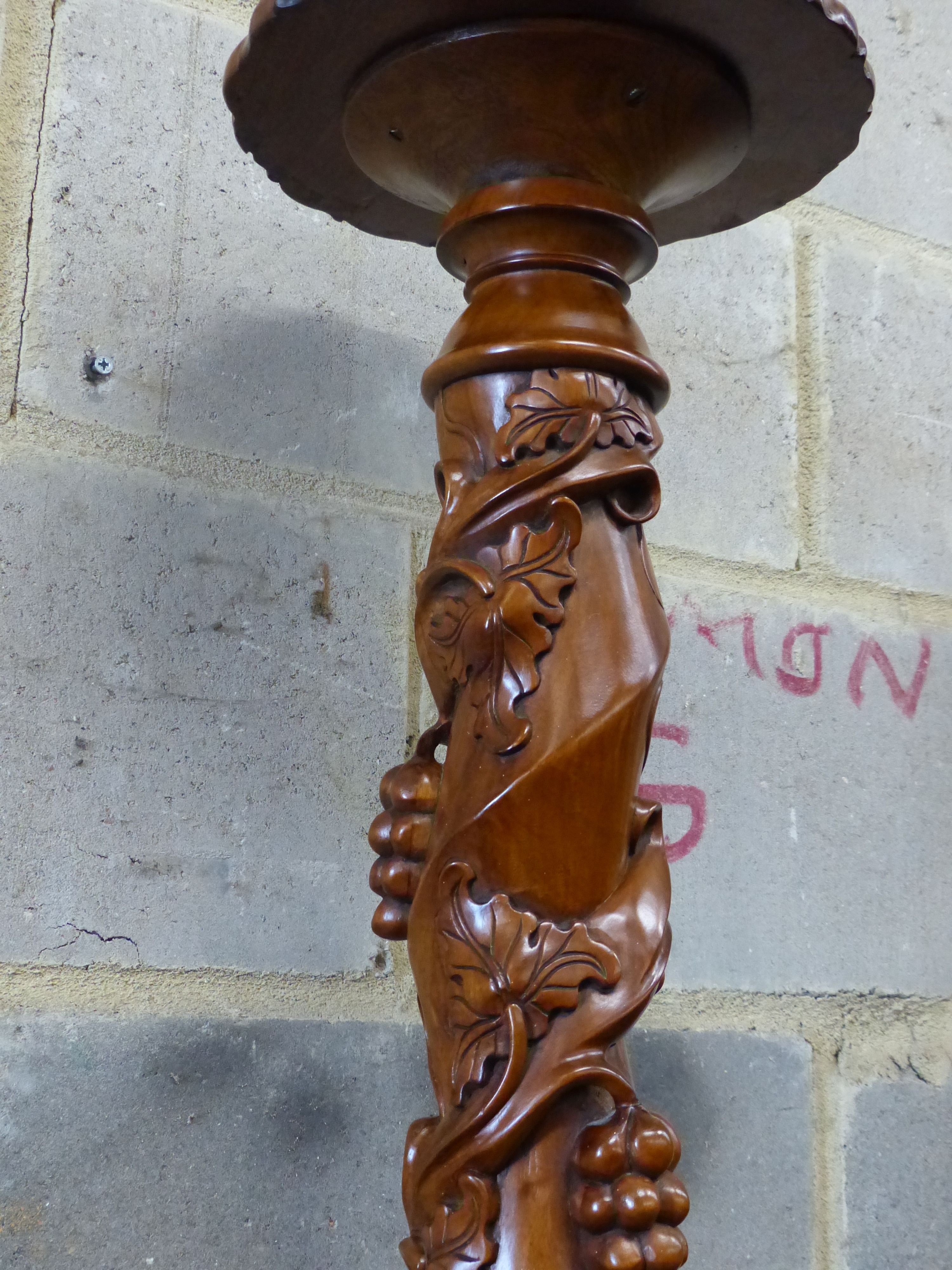 A reproduction carved mahogany torchere, height 114cm - Image 3 of 5