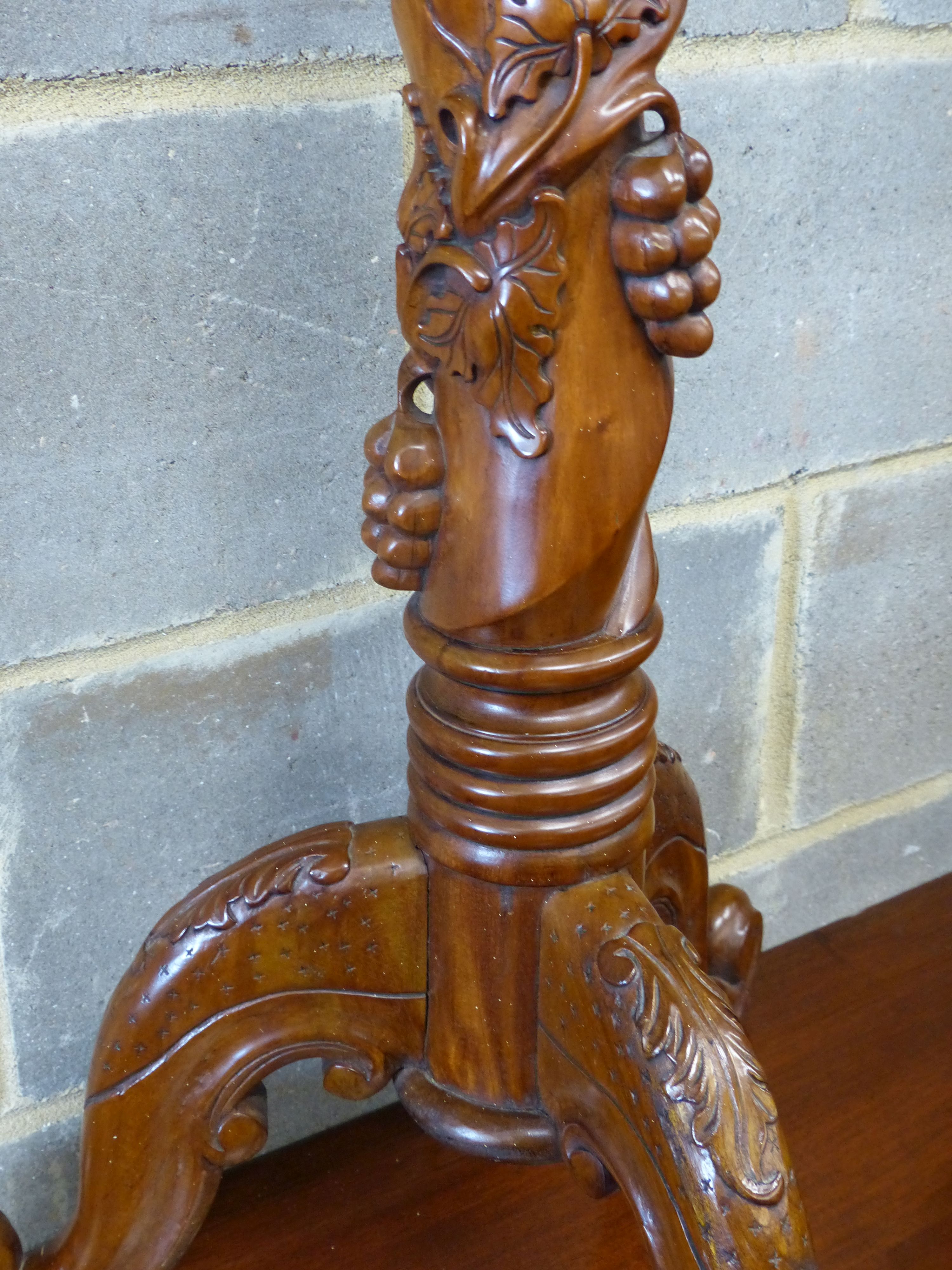 A reproduction carved mahogany torchere, height 114cm - Image 5 of 5