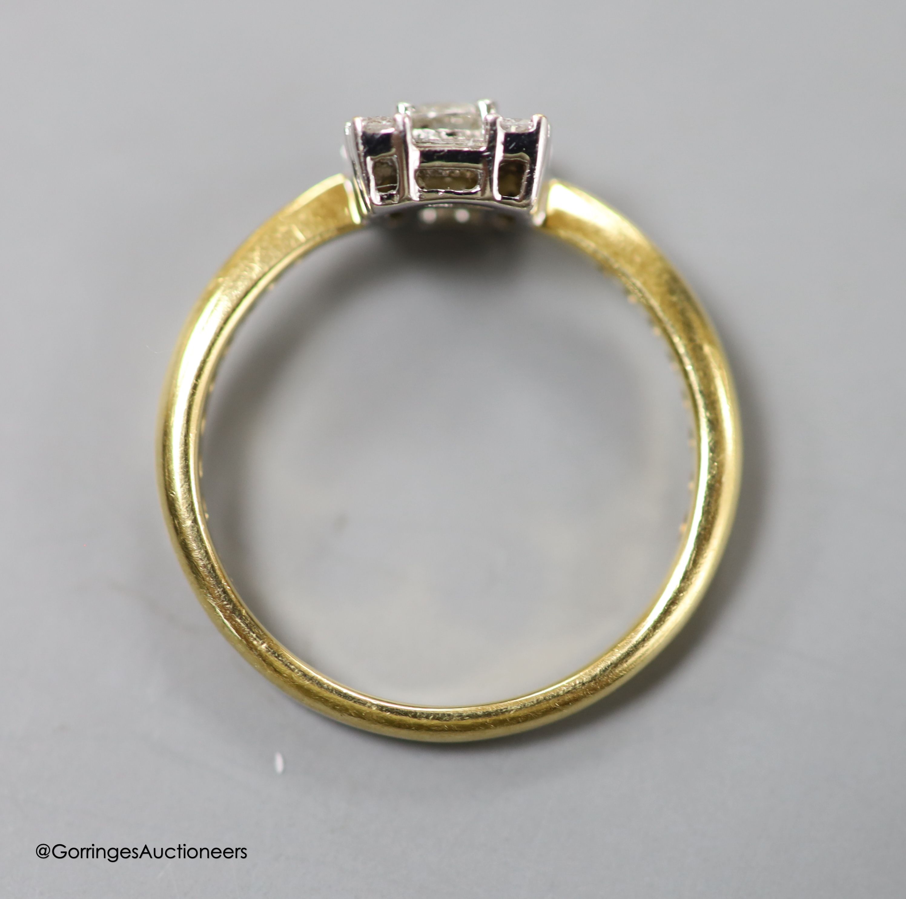 A modern 18ct gold, round and baguette cut diamond set square cluster ring, size N, gross 2.8 - Image 3 of 4