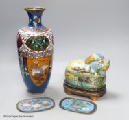 A Japanese cloisonne enamel vase, two similar dishes and a 20th century Chinese cloisonne enamel