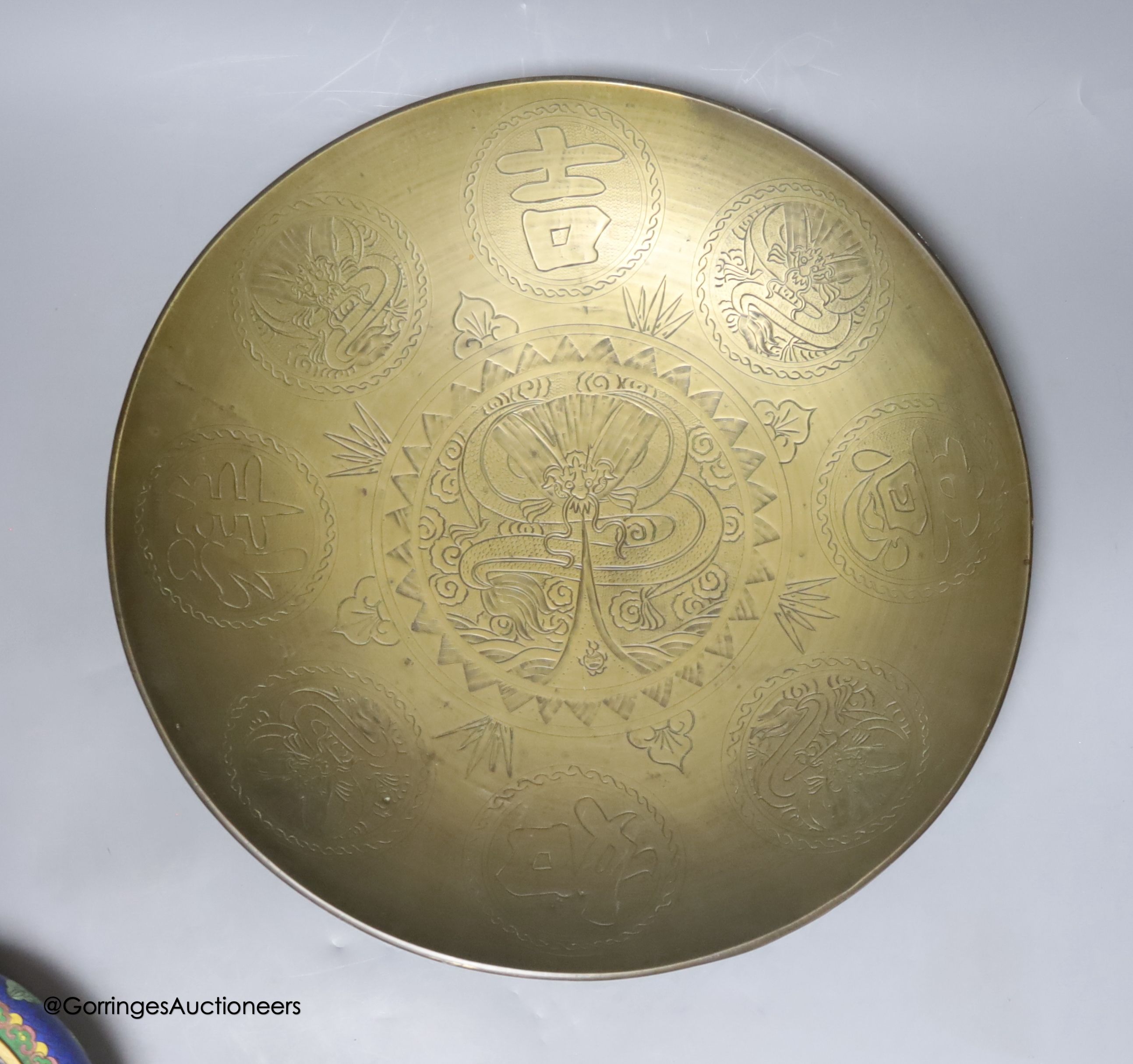 A large Chinese brass dish, diameter 42cm, a similar bowl, cloisonne enamel and Canton enamel wares - Image 4 of 6