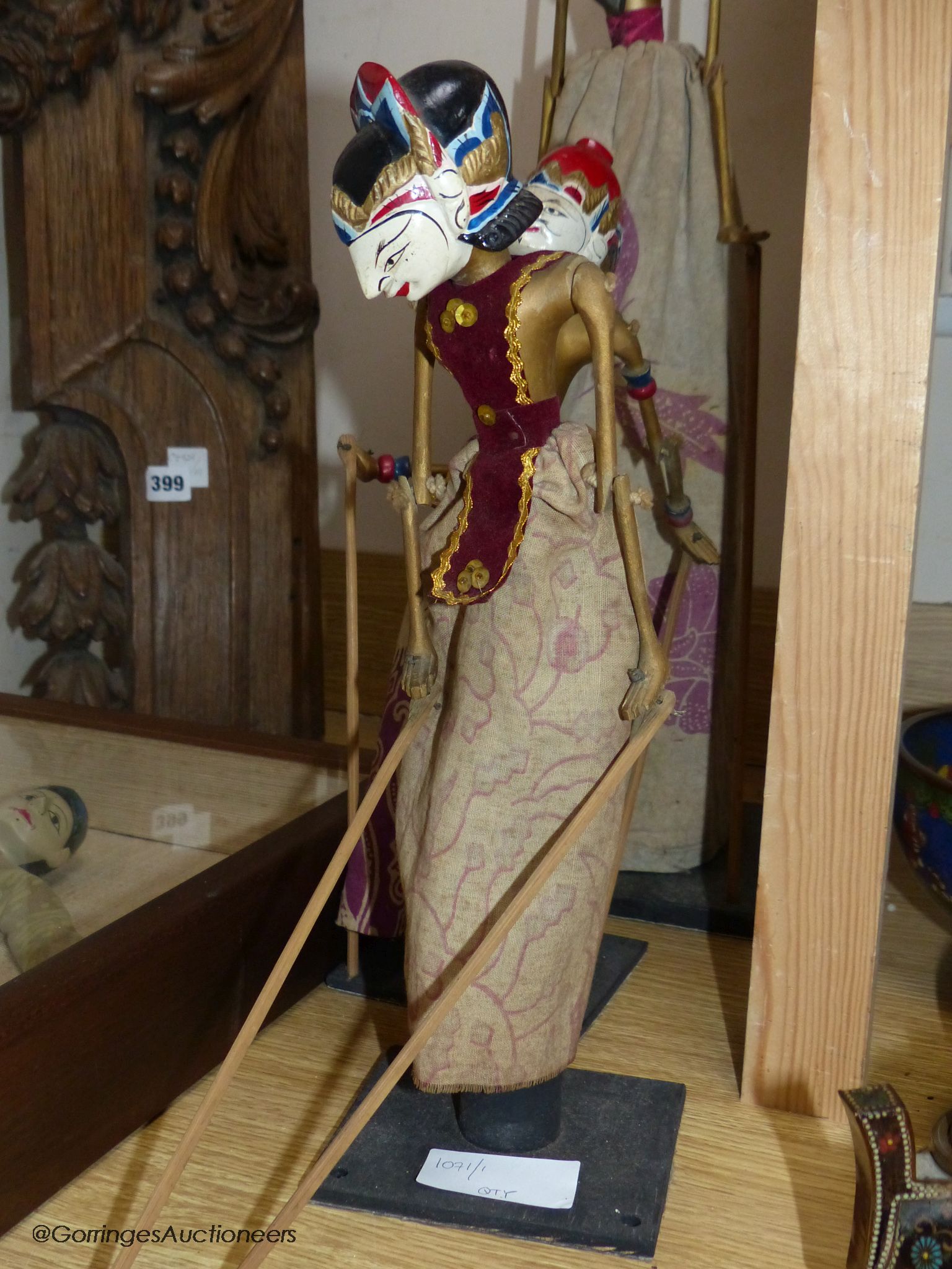 Three Indonesian stick puppets and another framed puppet, tallest 59cm - Image 6 of 6