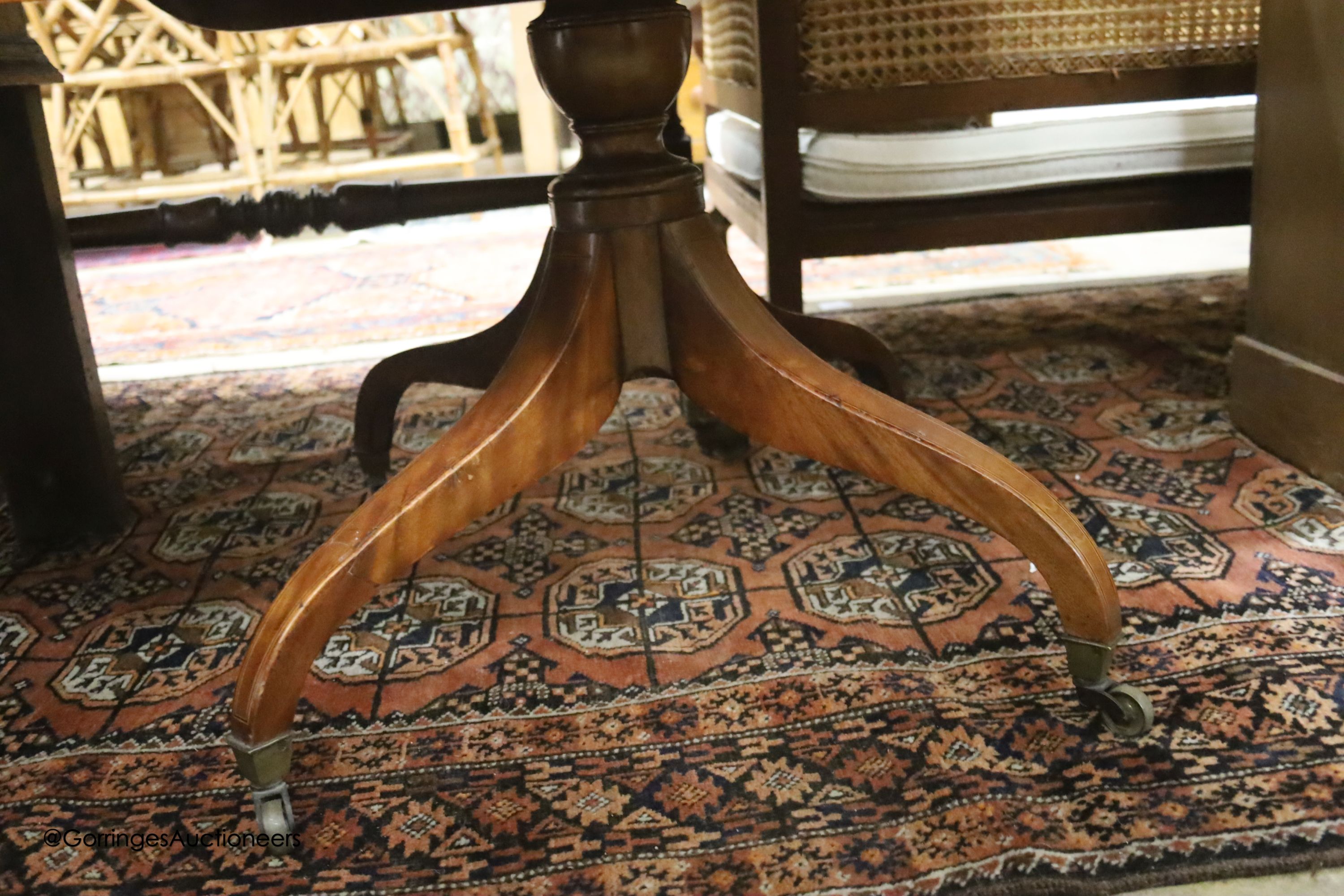 A George IV satinwood banded mahogany Pembroke table, 104cm extended, depth 81cm, height 70cm - Image 3 of 3