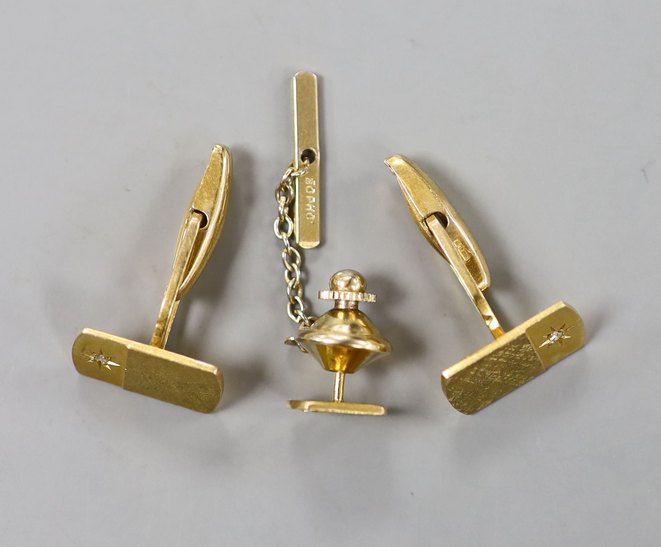 A pair of 9ct yellow gold and diamond-set cufflinks and a matching tie pin, gross 10.4g - Image 2 of 2