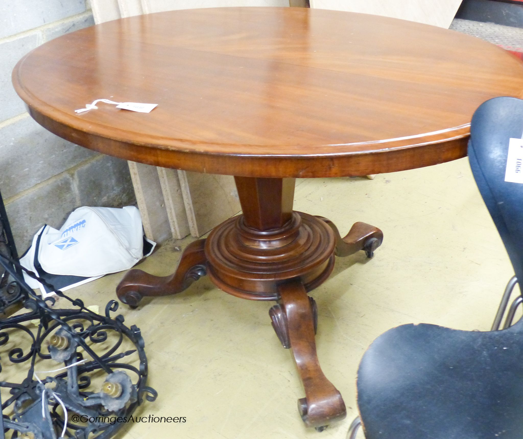 A Victorian mahogany oval centre table, width 120cm, depth 90cm, height 74cm - Image 4 of 5