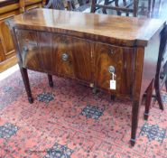 A George III mahogany sideboard of small proportions, length 117cm, depth 45cm, height 87cm