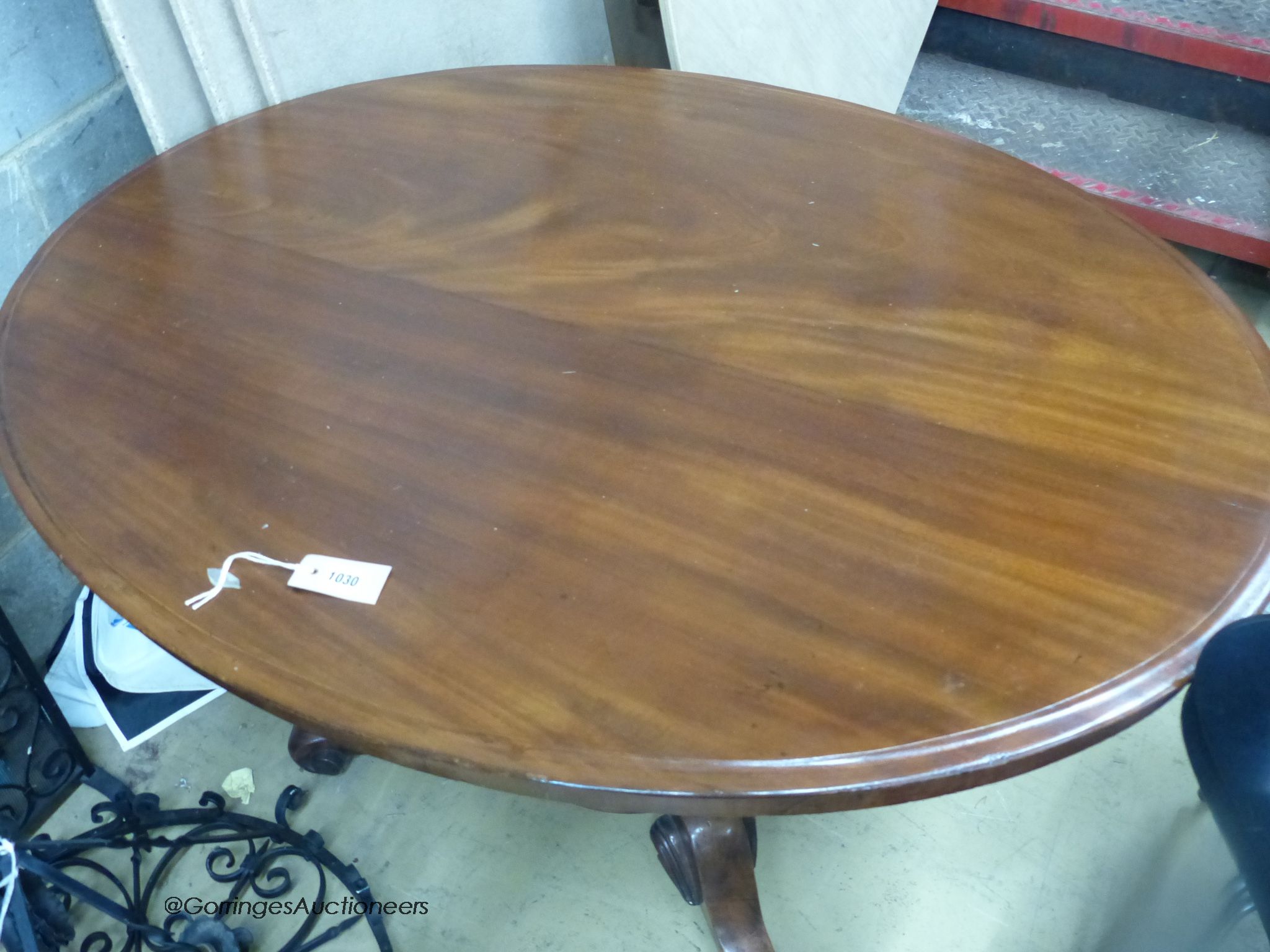 A Victorian mahogany oval centre table, width 120cm, depth 90cm, height 74cm - Image 5 of 5