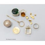 Mixed jewellery etc. including a 14k St. Christopher pendant, 7.3 grams, dental yellow metal, a 9ct