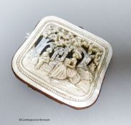 A 19th century carved mother of pearl purse, 6 x 7cm