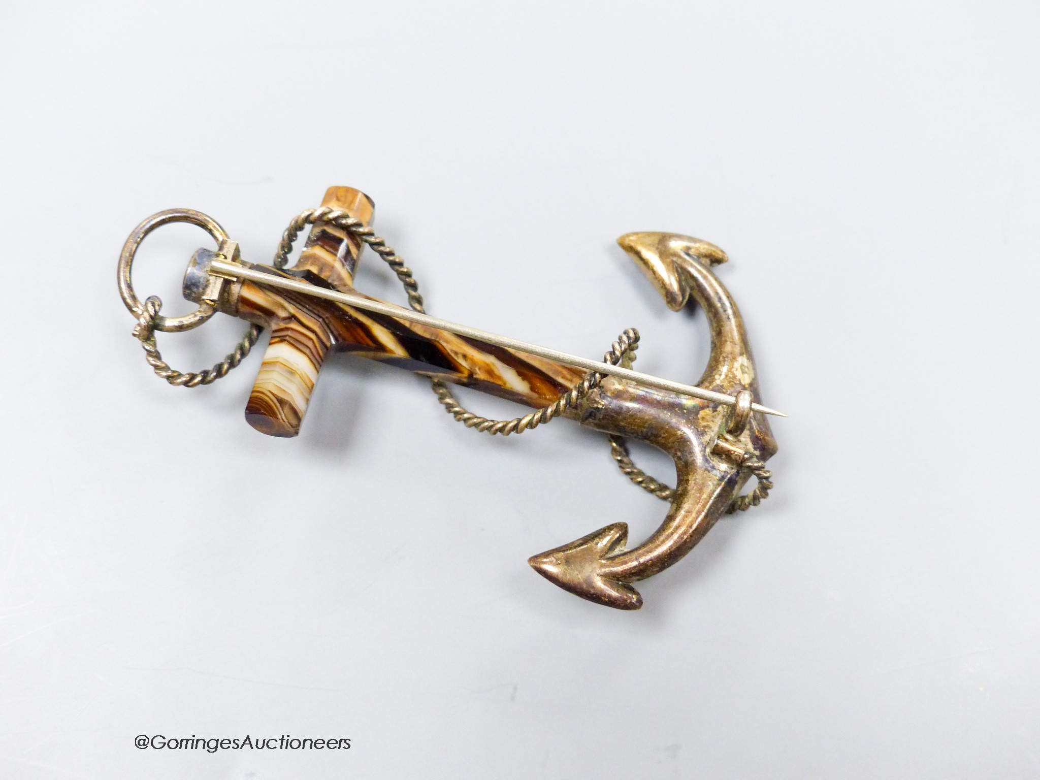 A white metal mounted agate anchor pendant brooch, 85mm. - Image 2 of 2