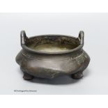 A Chinese bronze censer, Xuande mark, Qing dynasty, 13cm diameter