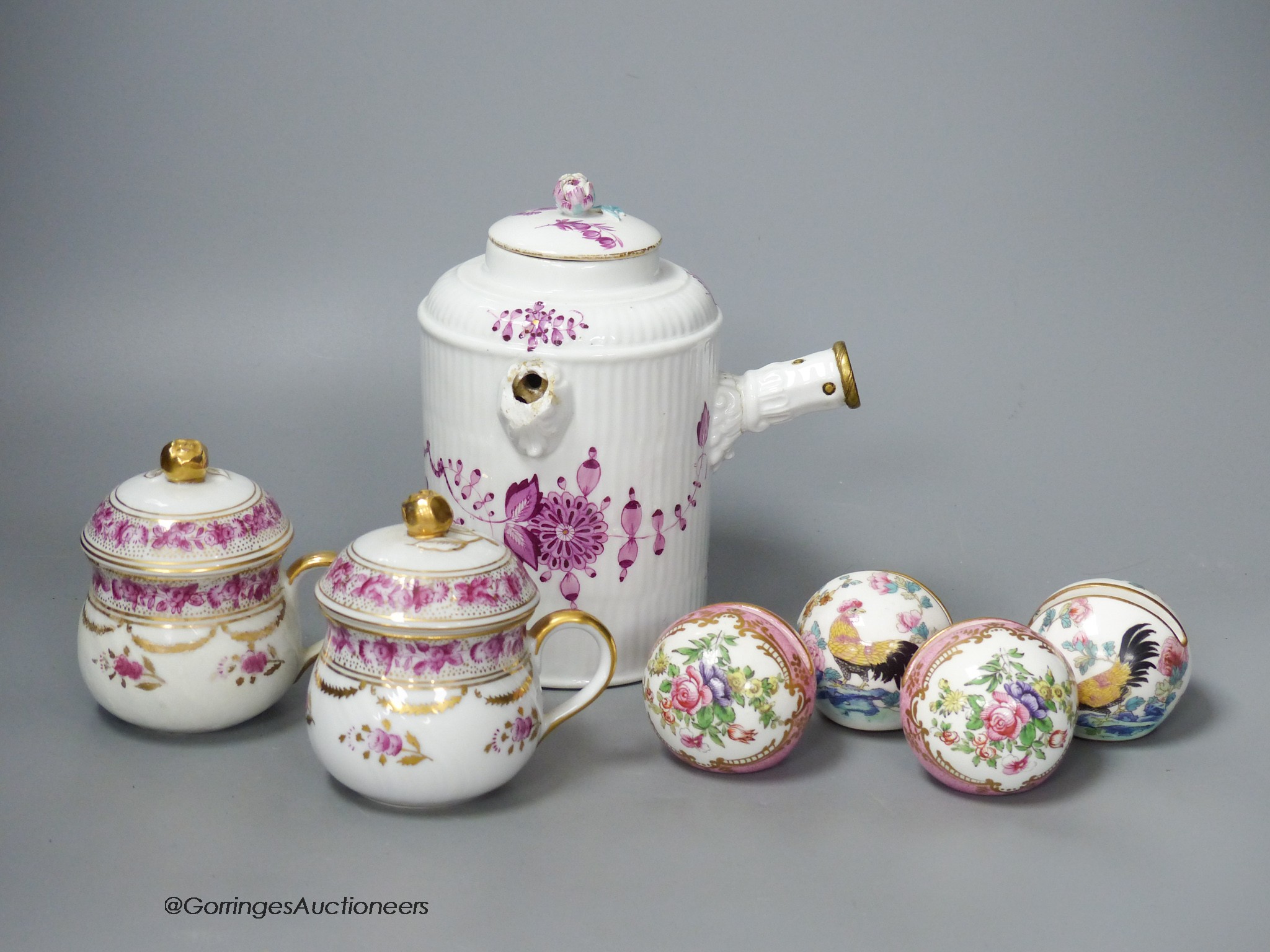 A Continental chocolate pot and two cups and covers and four menu holders - Image 2 of 7