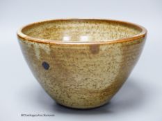 An Aylesford studio pottery bowl in David Leach style22cm diameter
