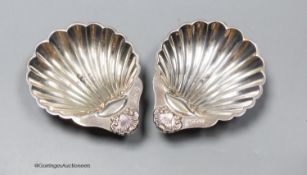 A modern pair of silver shell dishes, Francis Howard Ltd, Sheffield, 1969, 10.5cm, 114 grams.