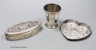 An Edwardian pierced silver oval pot pourri box, Chester, 1909,13.6cm a silver heart shaped pin