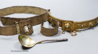 A late 19th century Russian 84 zolotnik and niello spoon, 14.8cm, a Russian gilt 84 zolotnik and