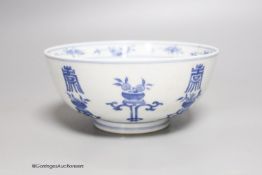 A Chinese blue and white bowl, Chenghua mark, diameter 15cm