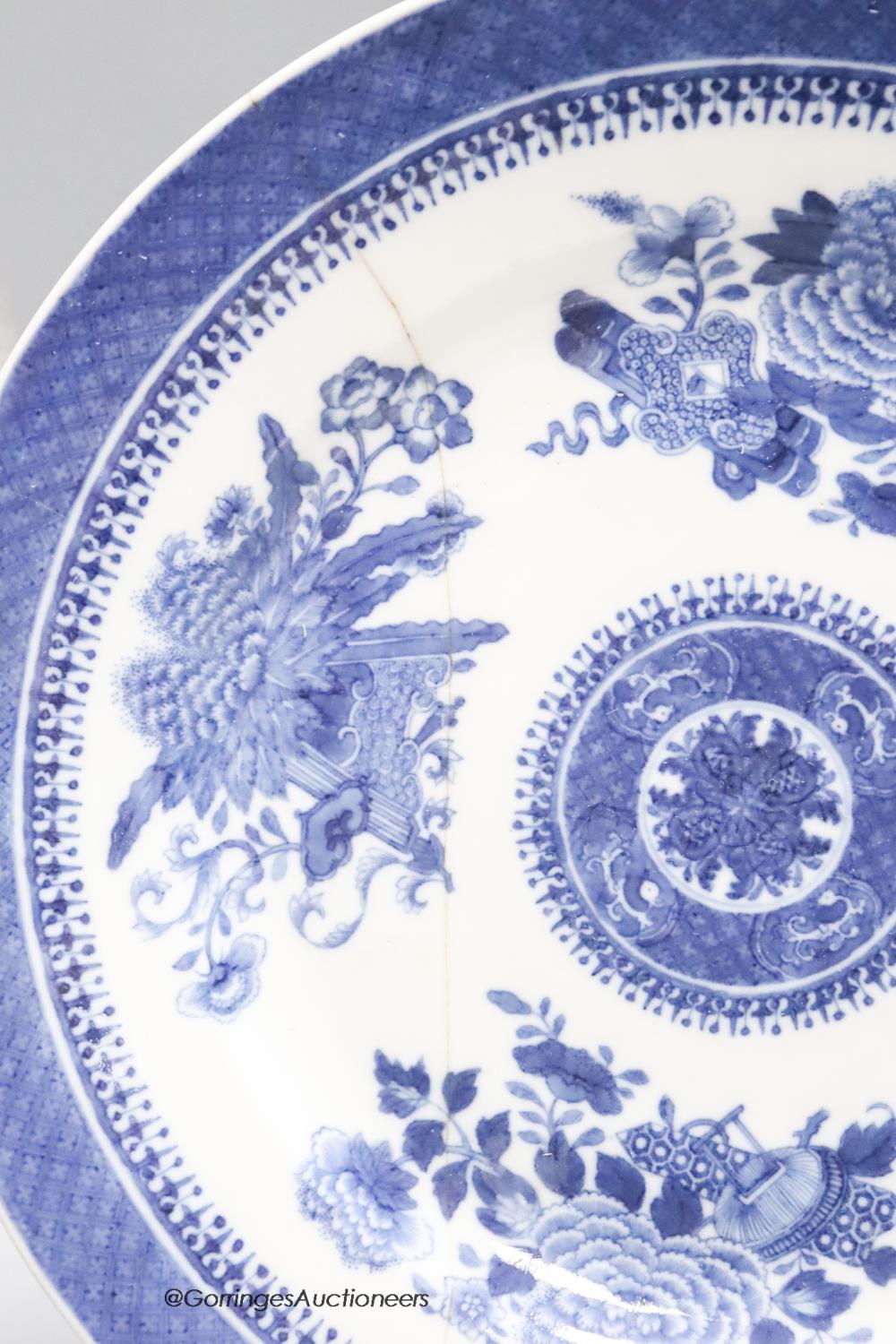 Three Chinese porcelain plates, The largest 24.5 cm - Image 3 of 8