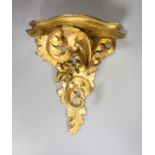 A Florentine style gilt carved acanthus wall bracket28cm