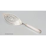 A large George IV silver fish slice, William Abdy I, London, 1784, 30.2cm, loaded handle, gross 4.