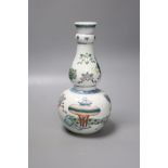 A Chinese famille verte 'Hundred Antiques' pattern doucai double gourd vase, height 24cm