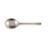 A James I silver seal top spoon, London 1613 by William Limpanny, 17cm long, 1.6oz.