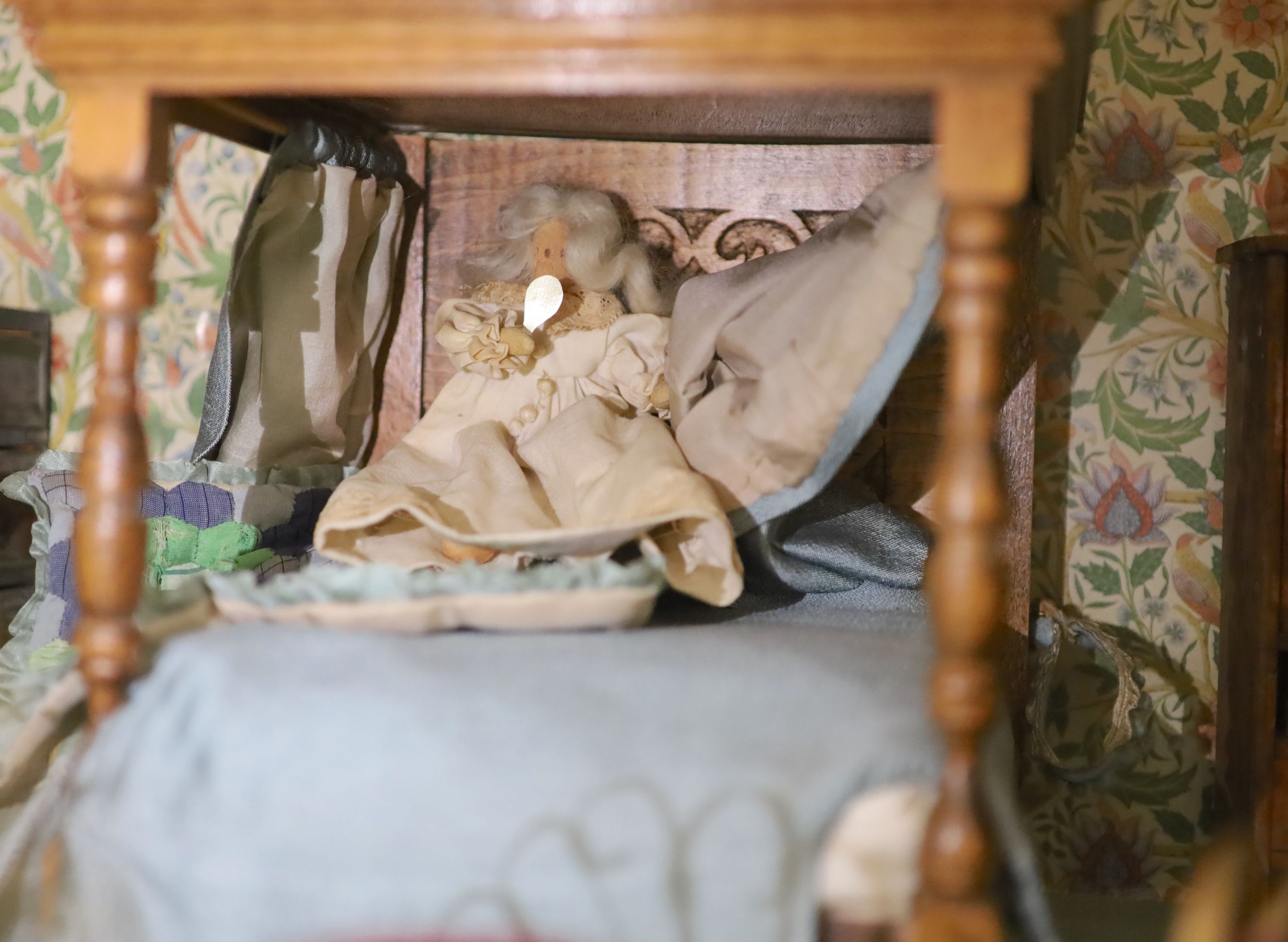 An unusually large painted pine doll's house, modelled upon a Victorian lodge house, Estate - Image 12 of 45