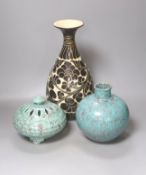 Two Chinese flambe vessels and a Cizhou style vase (3)