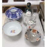 Sundry ceramics, including a studio pottery bowl, a Chinese export porcelain lidded coffee pot, a